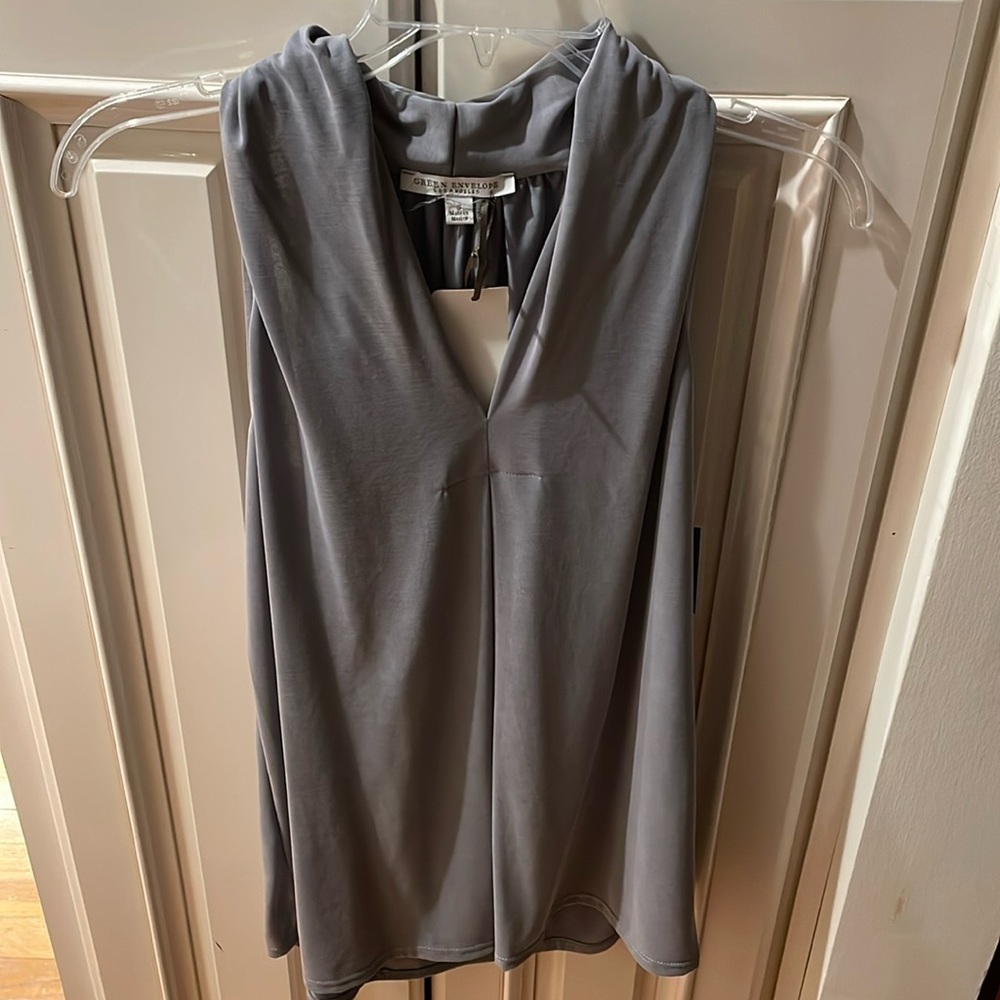 NWT Green Envelope Los Angeles Grey Silky Tank Top